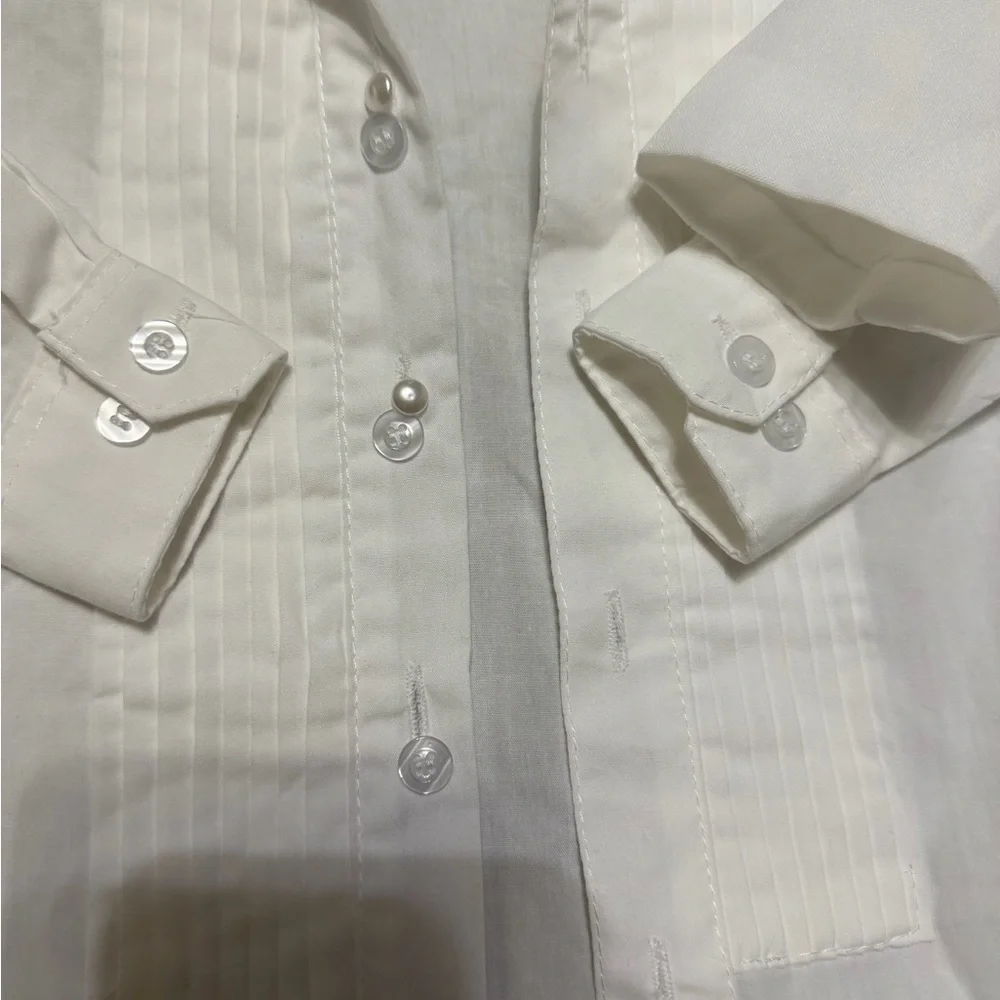 Beau Elegant White Baby boy white tuxedo like new
